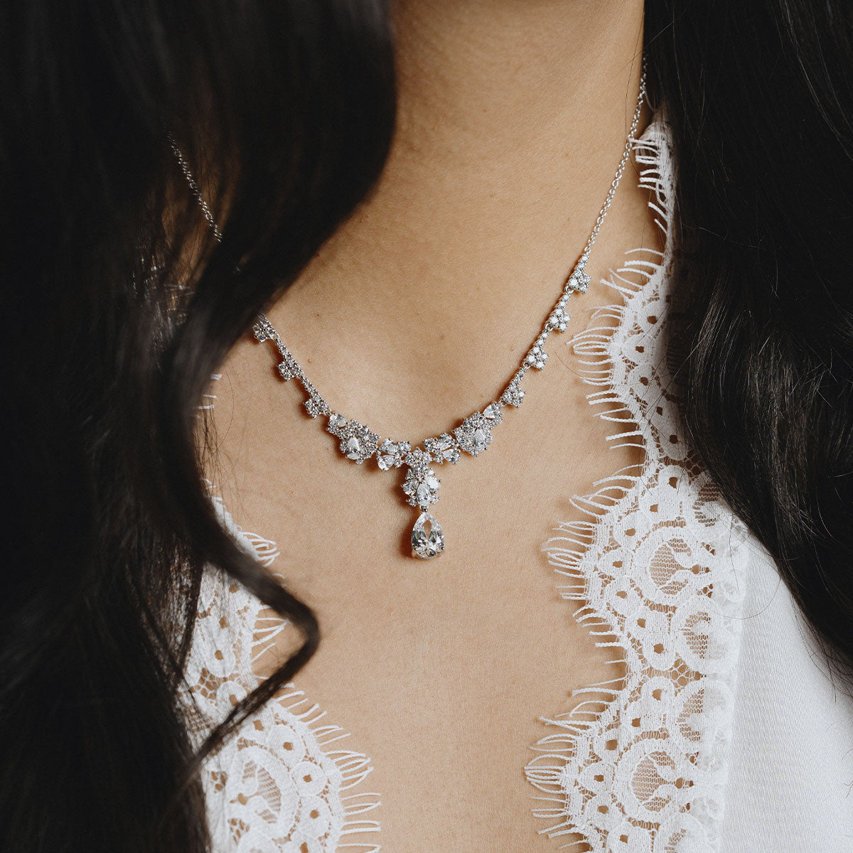 Silver necklace with white zirconia and different cuts