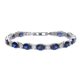 White bracelet with sapphire