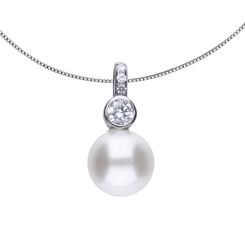 Silver necklace with a pearl and a white zirconia